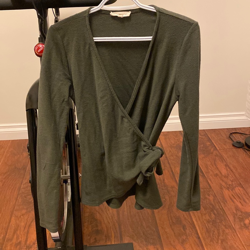 Wrapped long sleeve shirt
